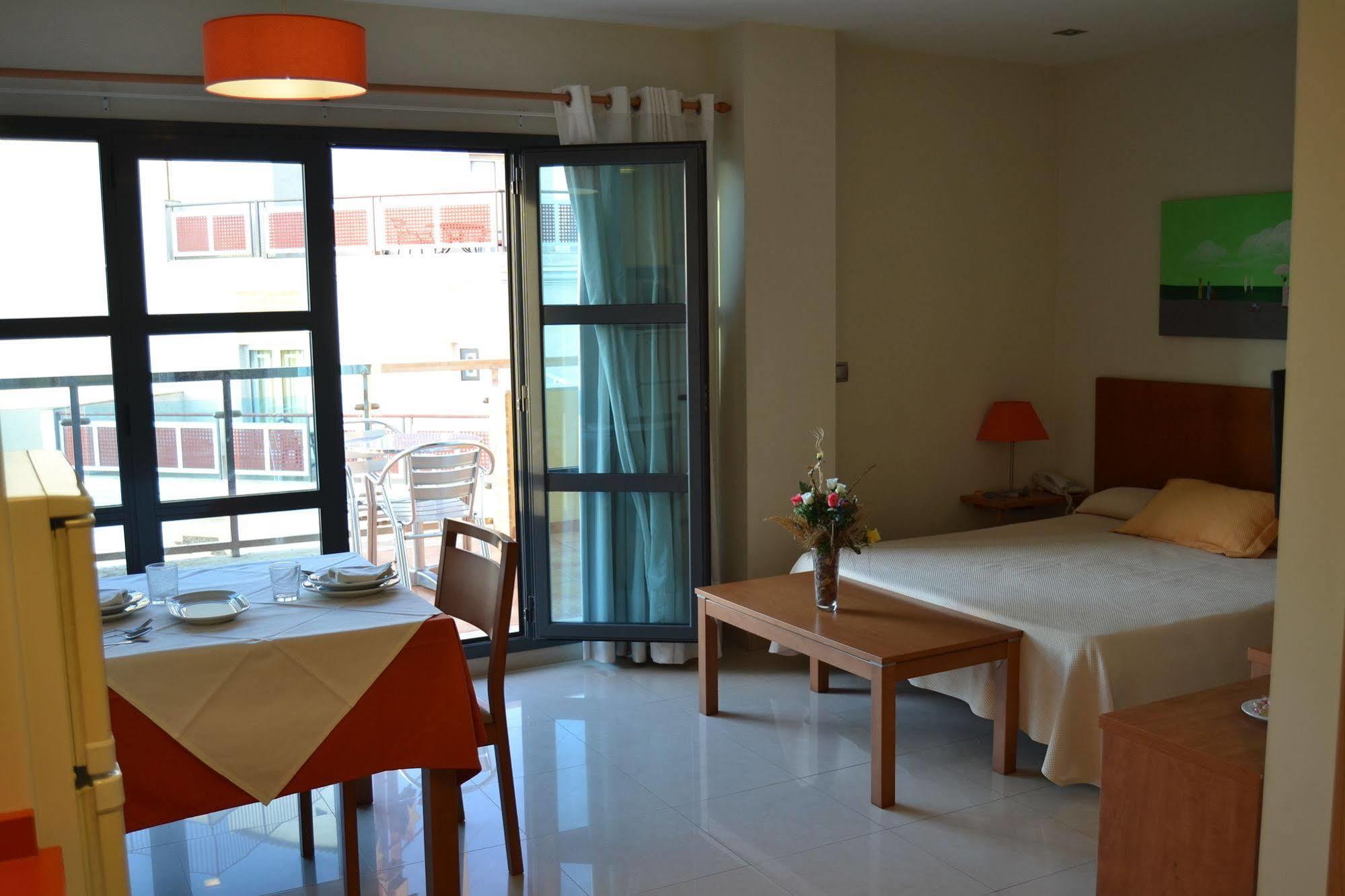 Aparthotel Bahía San Pedro del Pinatar Exterior foto