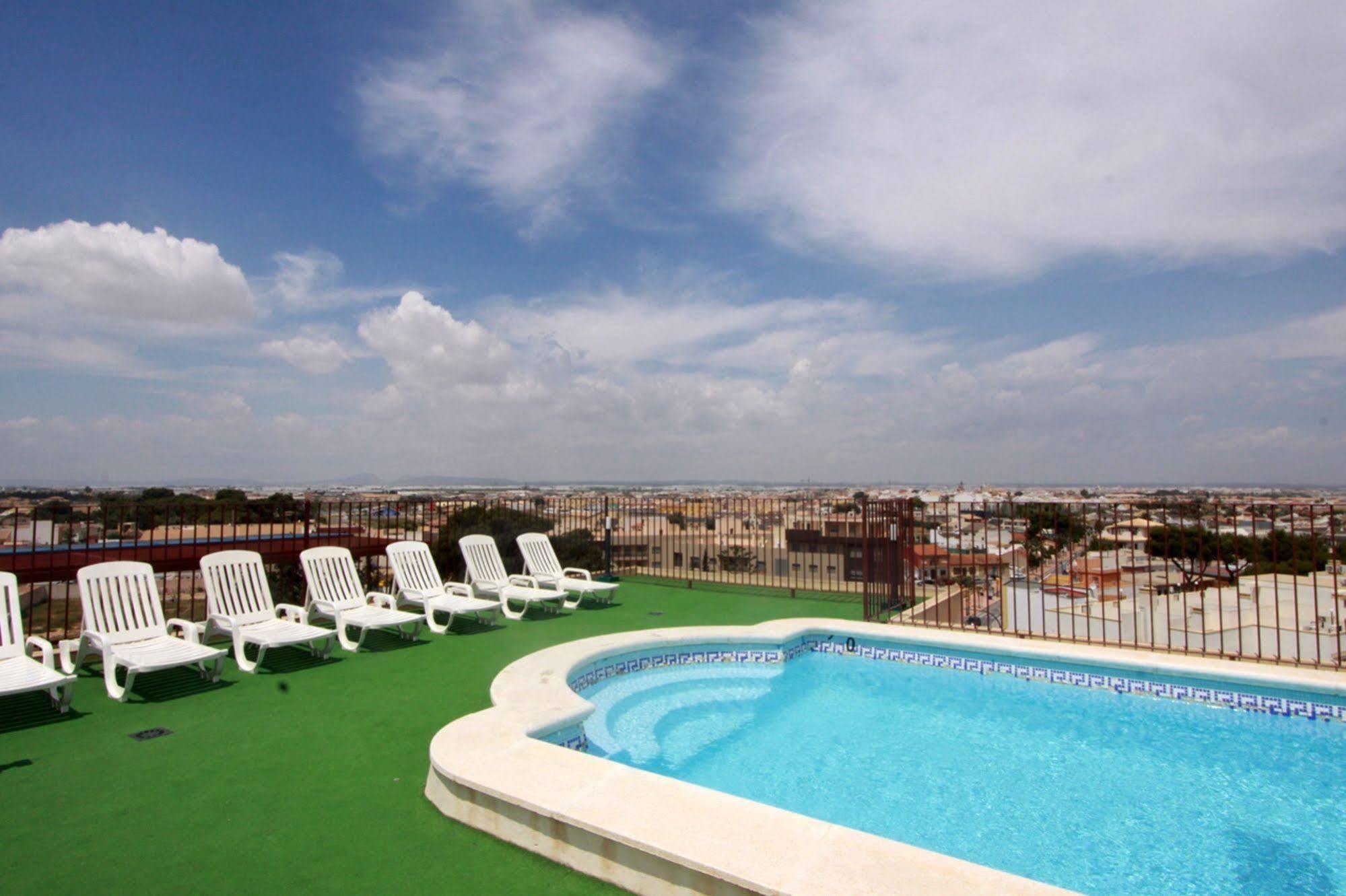Aparthotel Bahía San Pedro del Pinatar Exterior foto